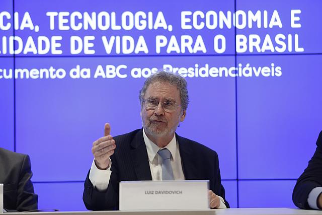 Presidente da ABC critica subfinanciamento da pesquisa