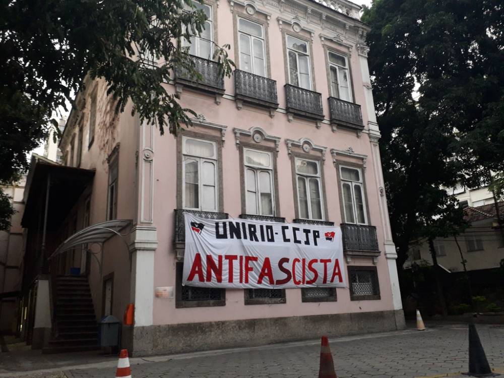 Estudantes da Unirio são alvo de perseguição política