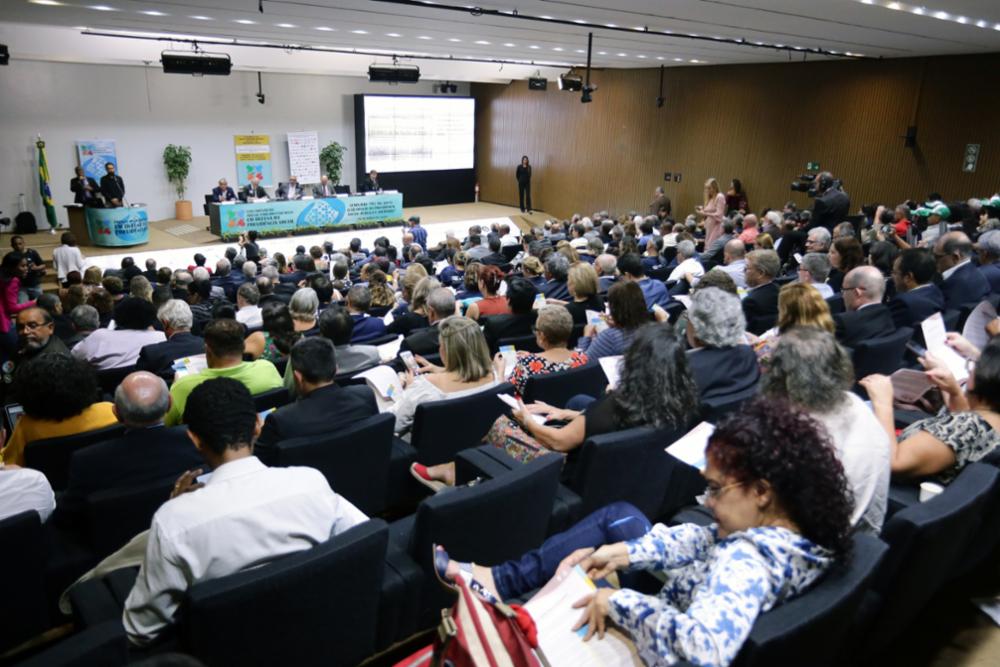 Frente Parlamentar Mista em defesa da Previdência Pública é relançada