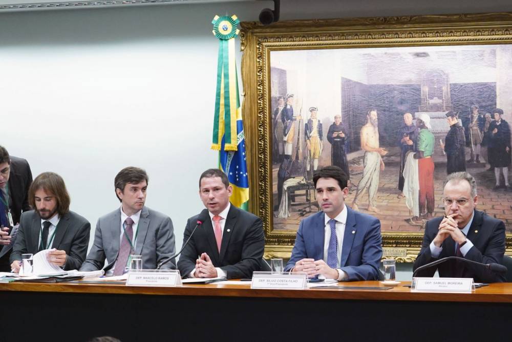 Reforma da Previdência avança no Congresso