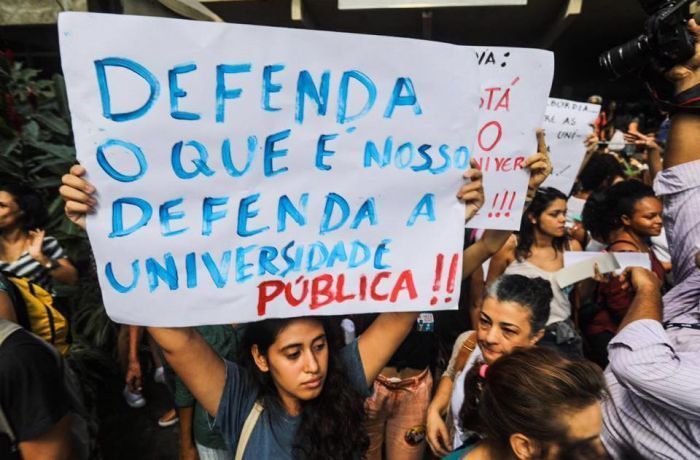 Ofício do MEC reafirma proibição para contratação de docentes e técnicos nas IFE