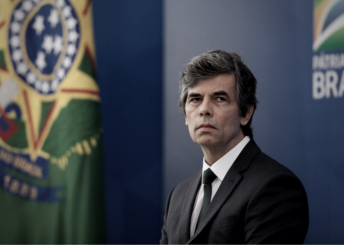 Ex-ministro da Saúde, Nelson Teich.