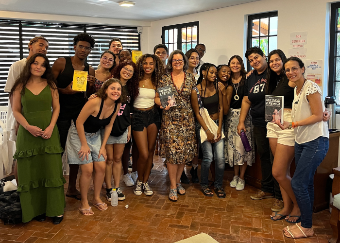Professora lança livro sobre indígenas e indigenismo na formação do Brasil na ADUR