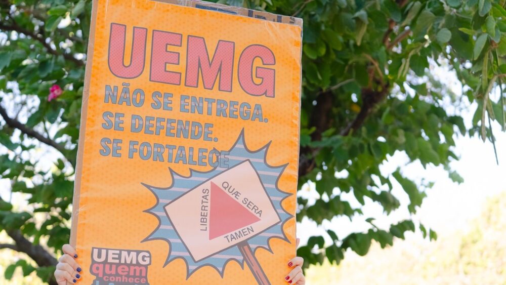 Nota de Apoio da ADUR à Luta pela Autonomia e Fortalecimento da UEMG